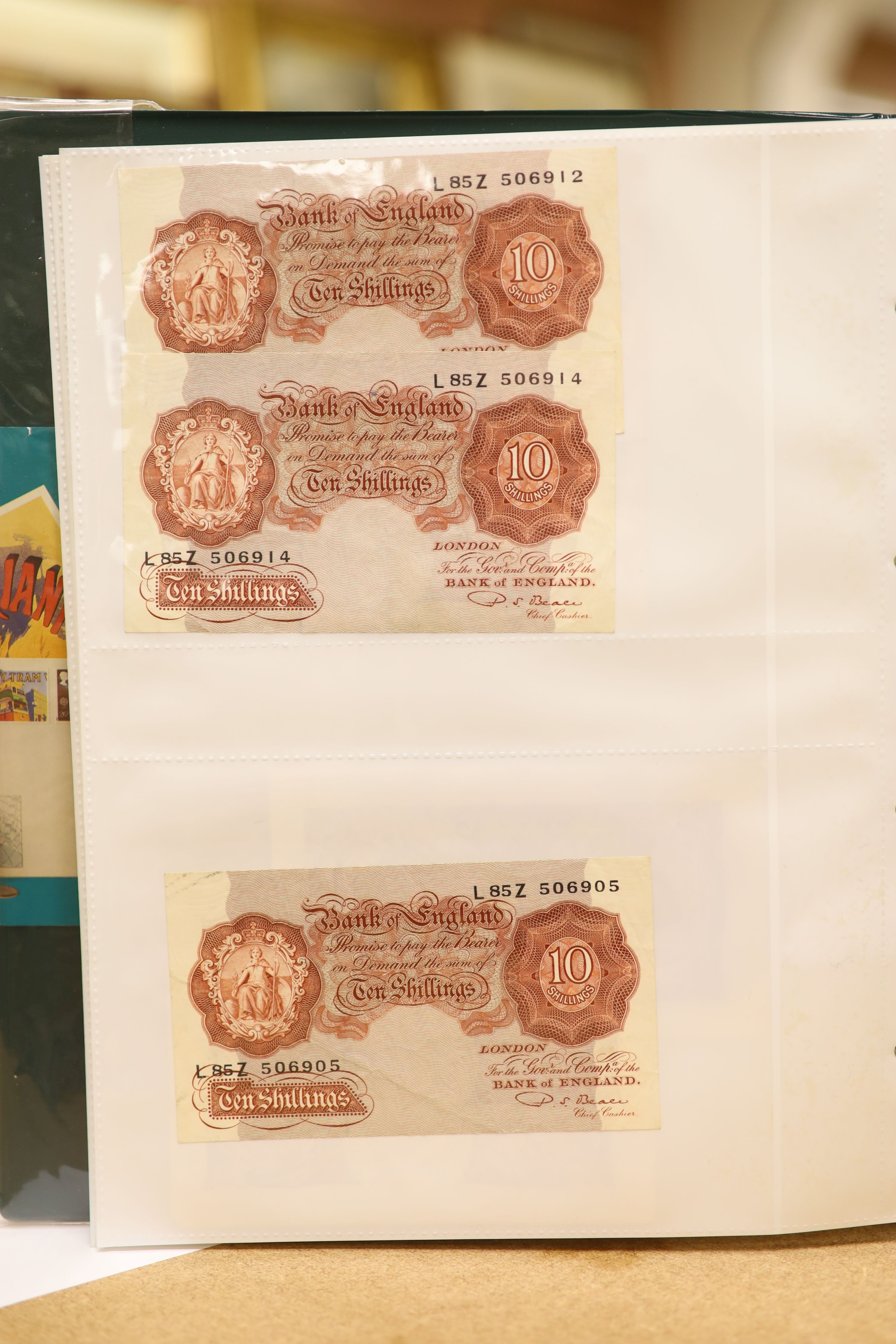 A collection of Bank of England and Scottish banknotes to include: 21 QEII 10 shillings, 14 O'Brien and Beale 10 shillings, 1 Peppiatt 10 shillings, 4 Hallam one pound notes, 18 O'Brien or Beale one pound notes, 8 Peppia